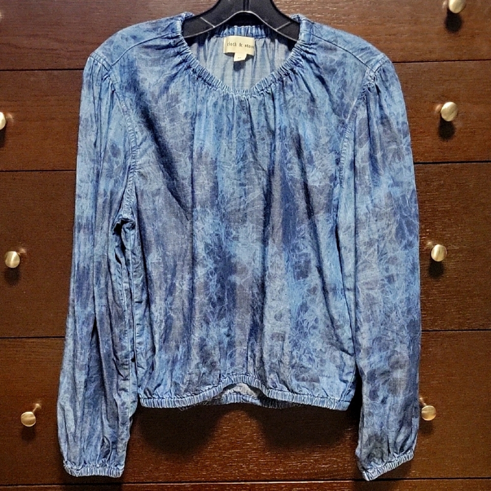 Anthropologie Cloth & Stone Tencel Elastic Neck Denim Dye Blouse Sz L